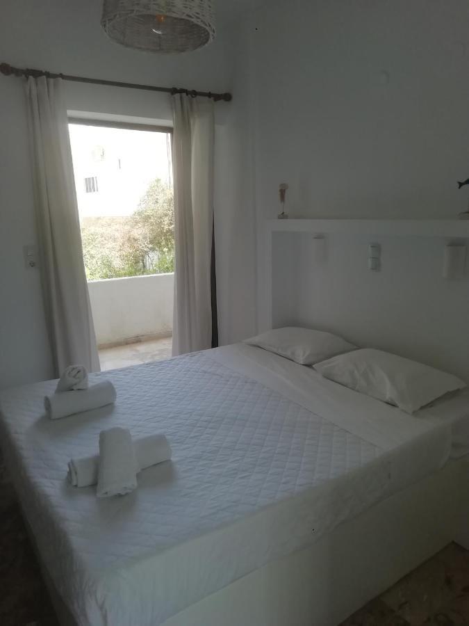 Golden Star Praxitelous Appartement Agia Marina  Buitenkant foto