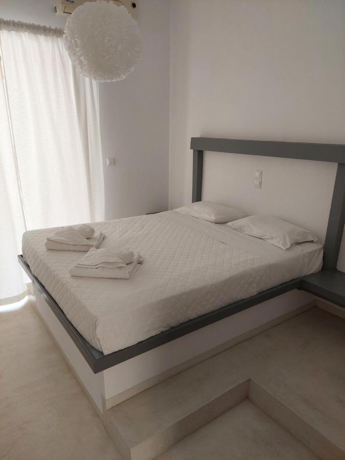 Golden Star Praxitelous Appartement Agia Marina  Buitenkant foto