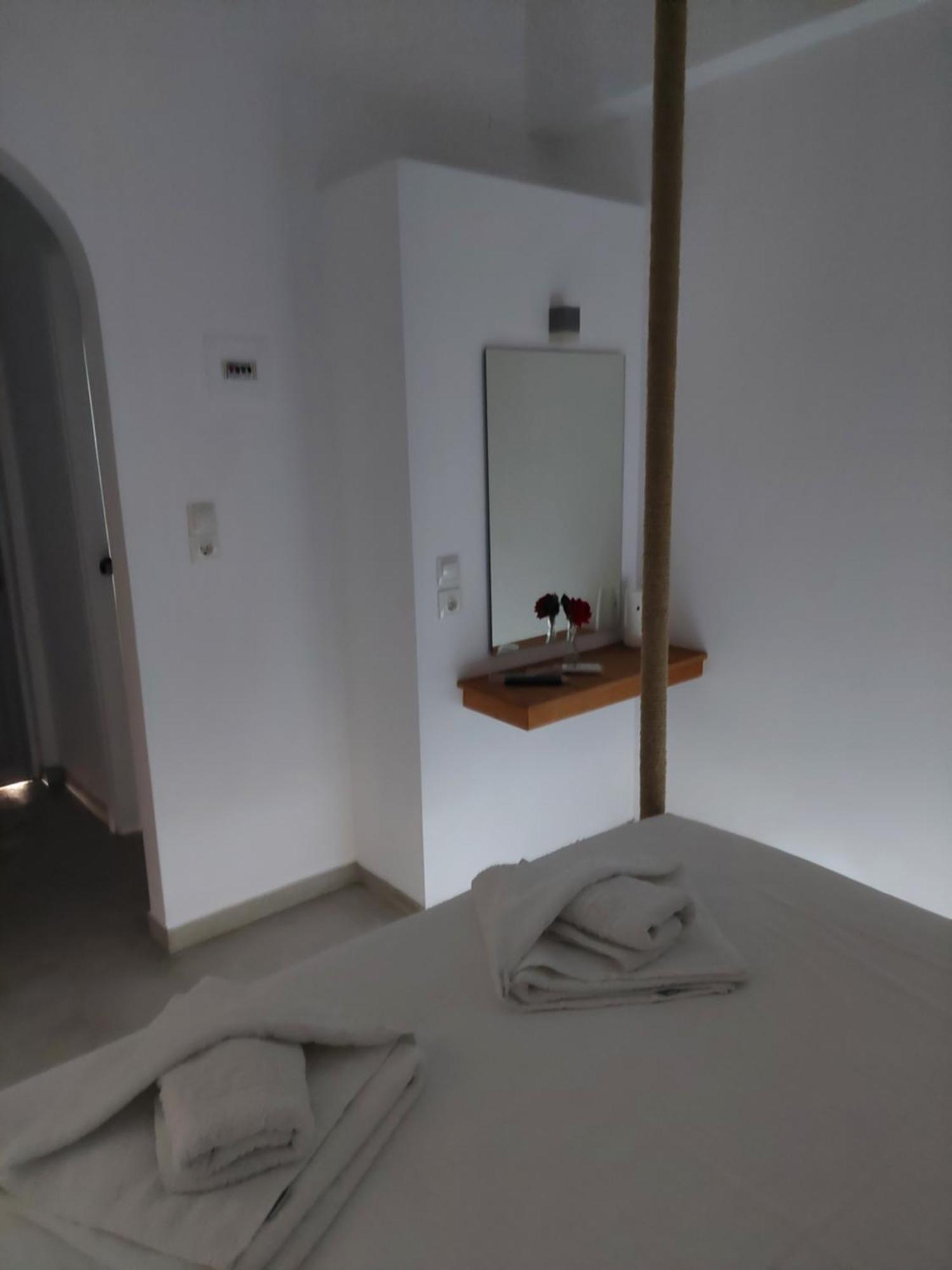 Golden Star Praxitelous Appartement Agia Marina  Buitenkant foto