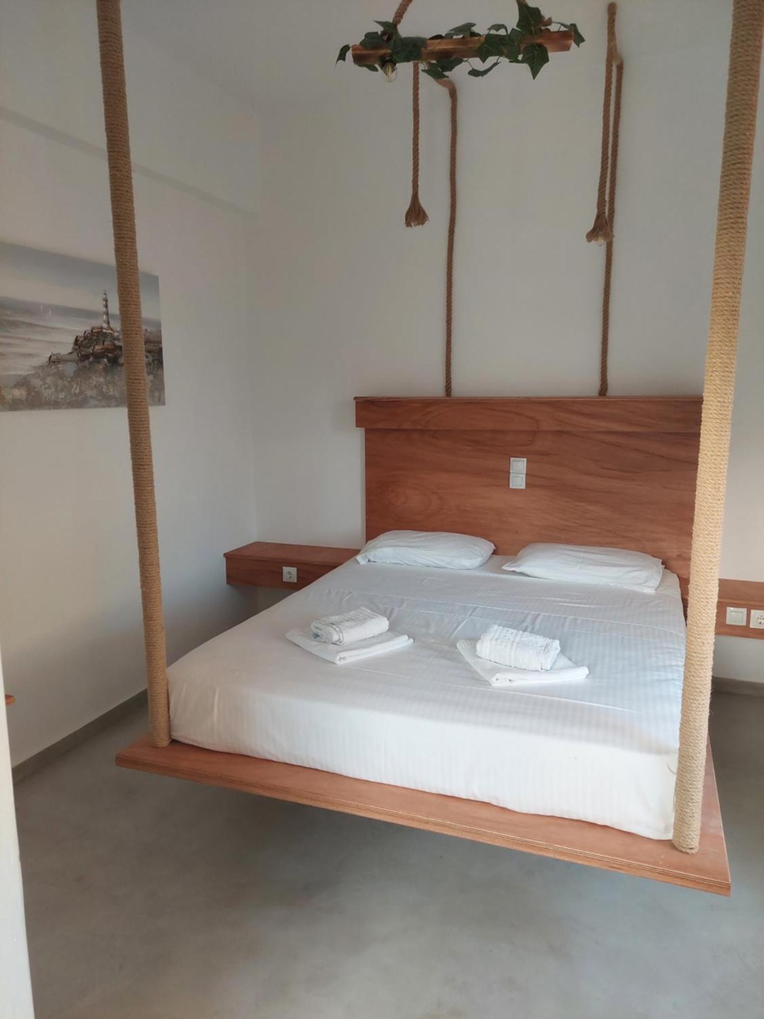 Golden Star Praxitelous Appartement Agia Marina  Buitenkant foto