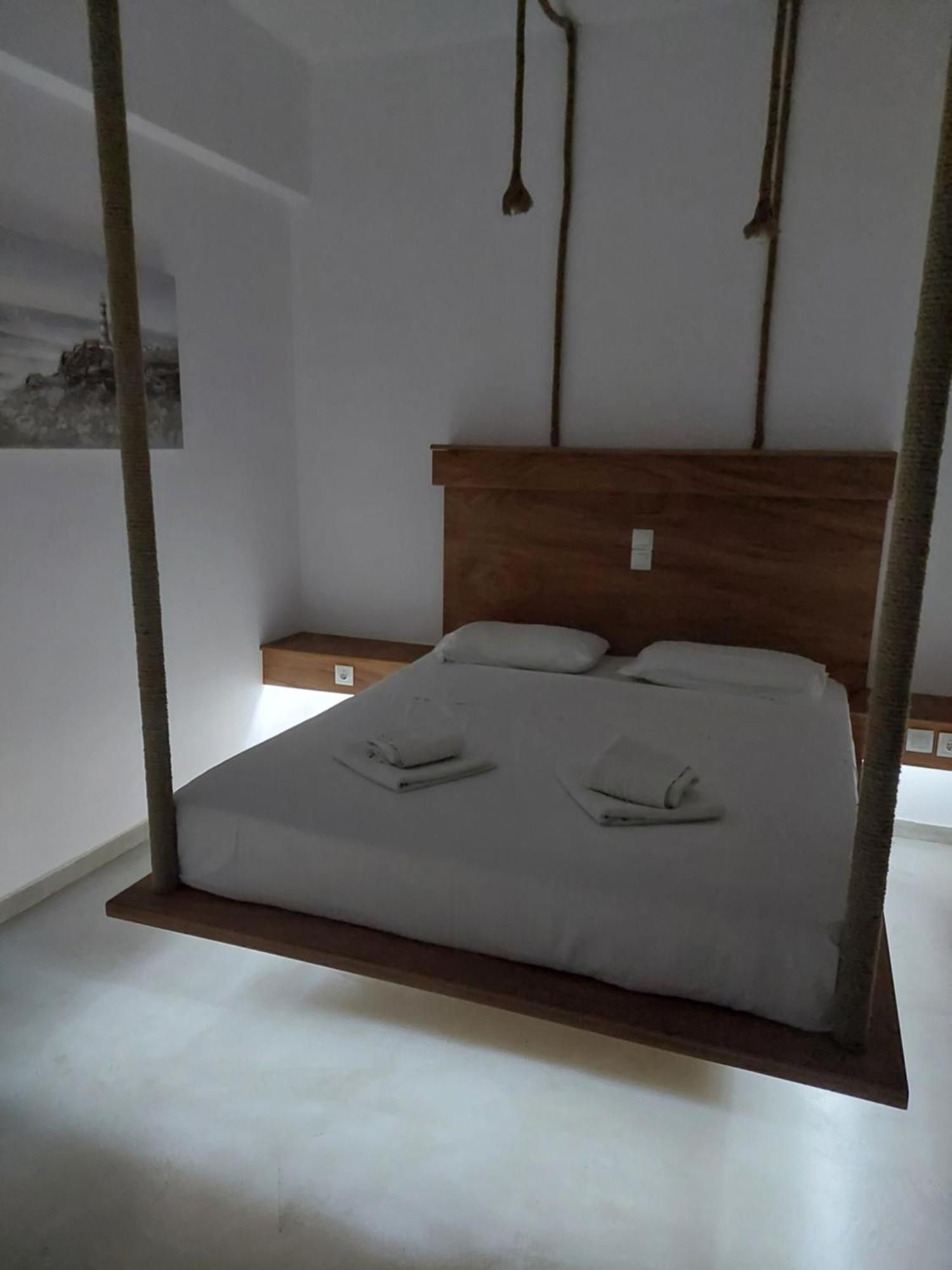 Golden Star Praxitelous Appartement Agia Marina  Buitenkant foto