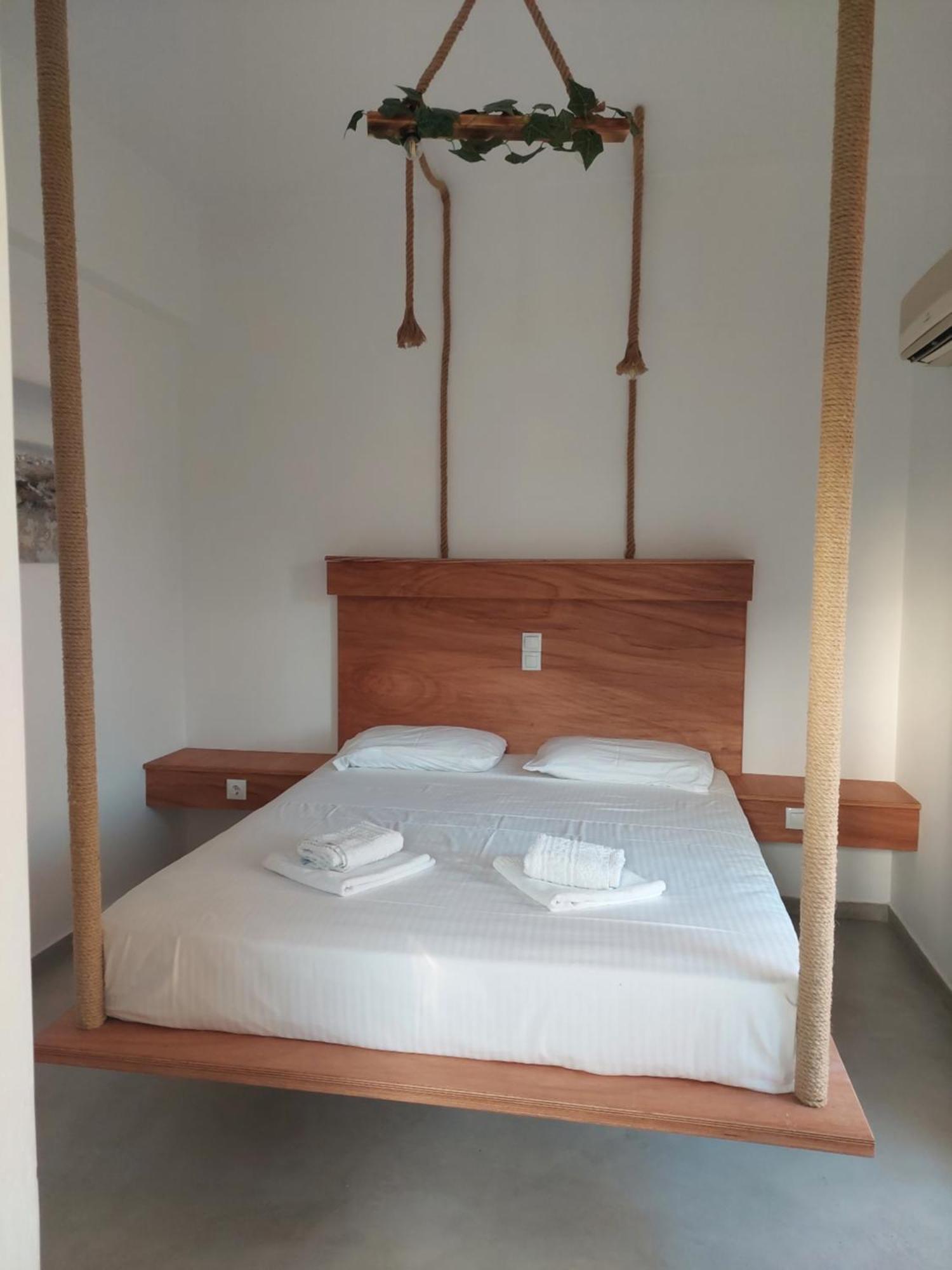 Golden Star Praxitelous Appartement Agia Marina  Buitenkant foto