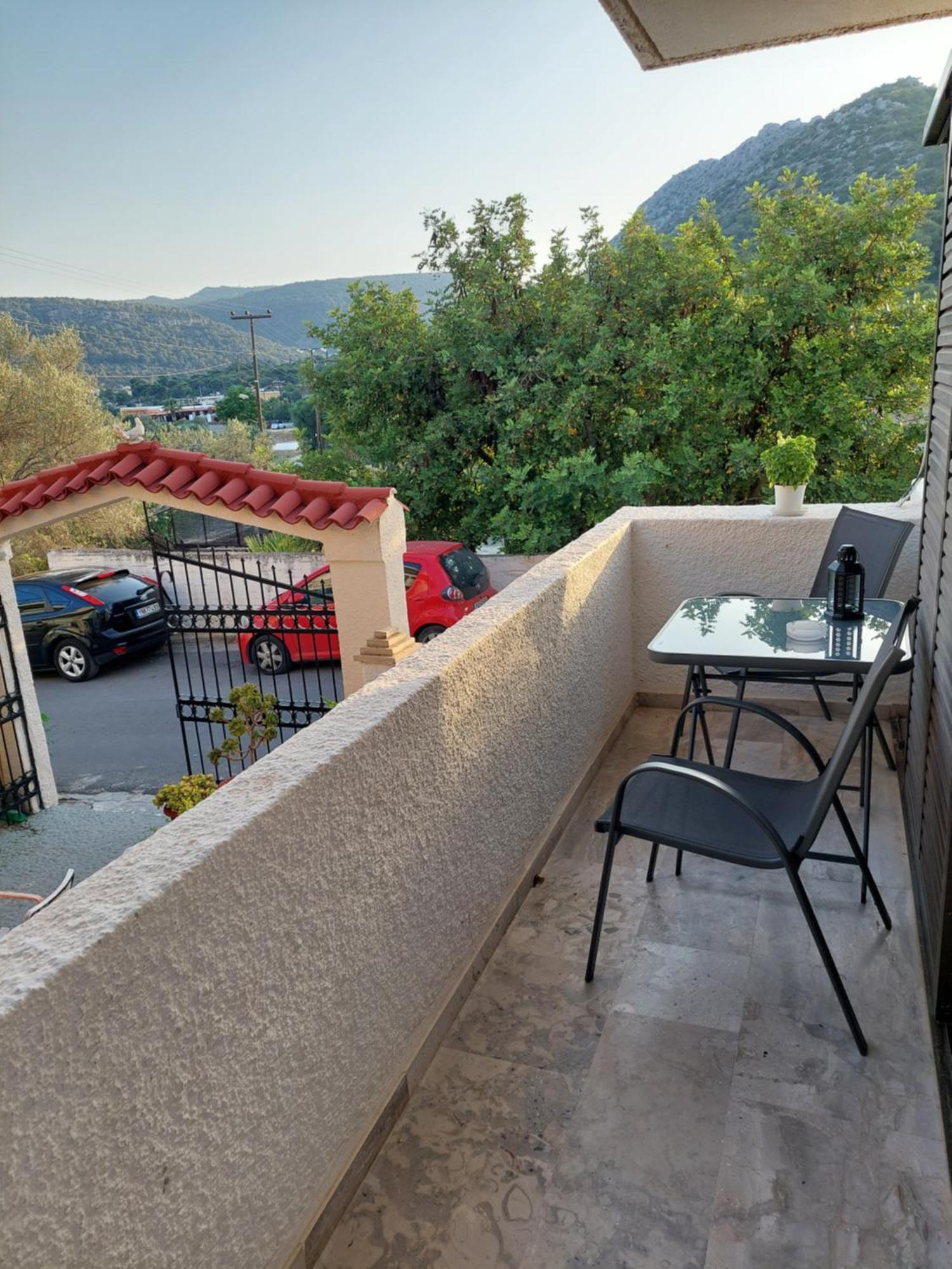 Golden Star Praxitelous Appartement Agia Marina  Buitenkant foto