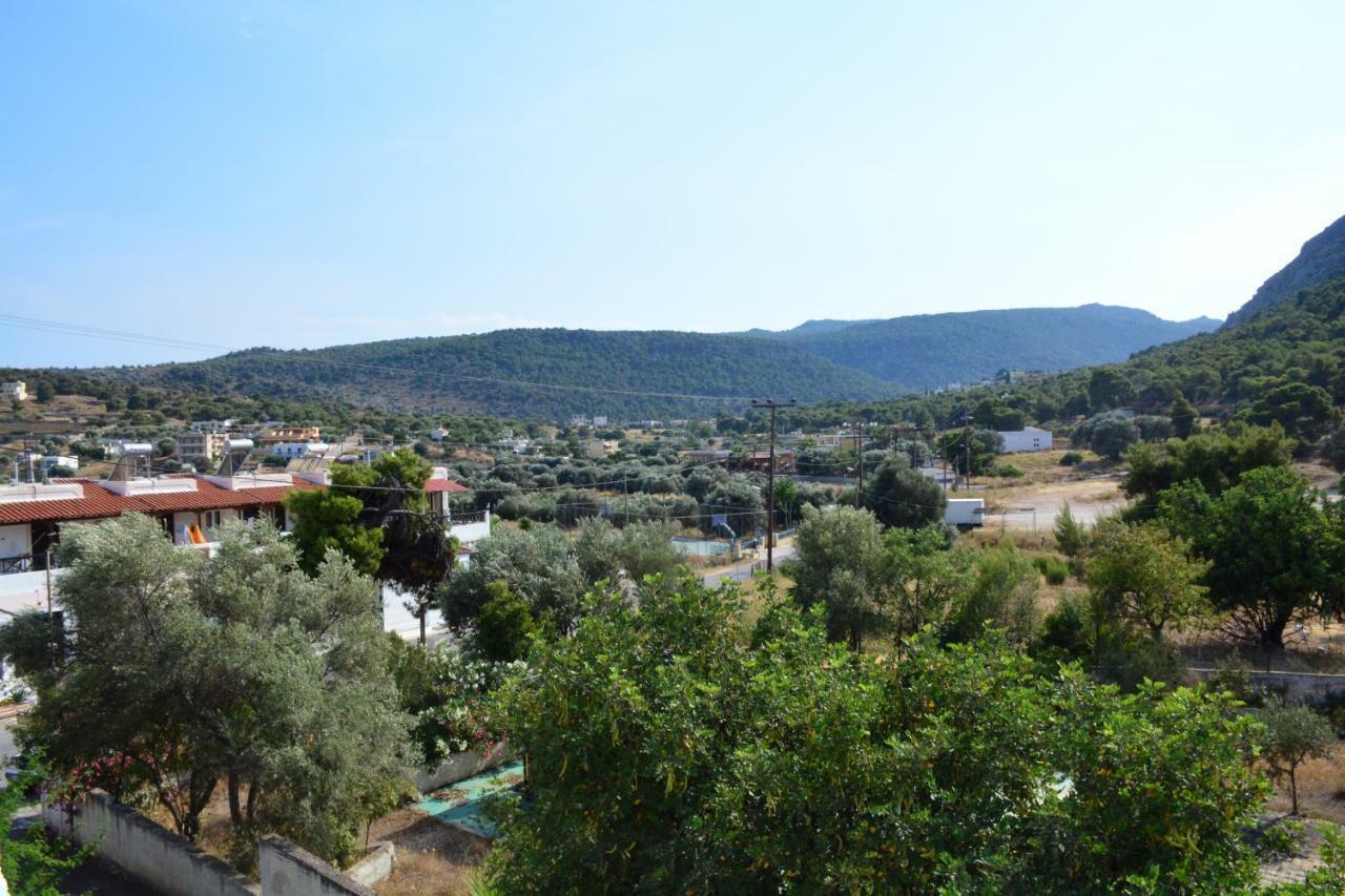 Golden Star Praxitelous Appartement Agia Marina  Buitenkant foto
